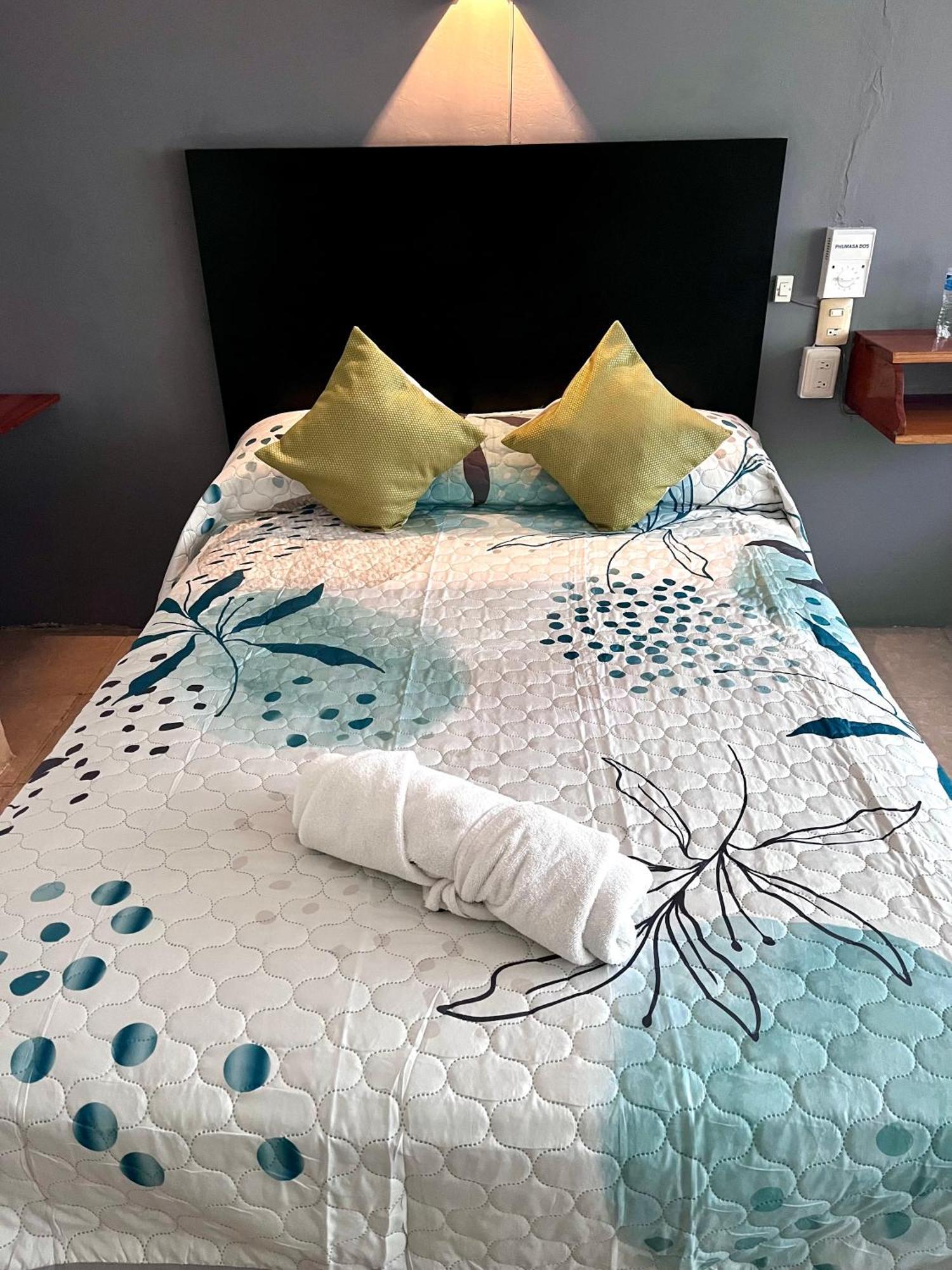 Hotel Las Brisas Catemaco Εξωτερικό φωτογραφία